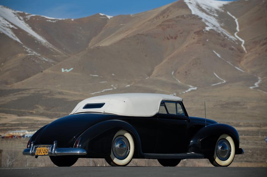  Ford Convertible Coupe 1940 года  (фото 2 из 5)
